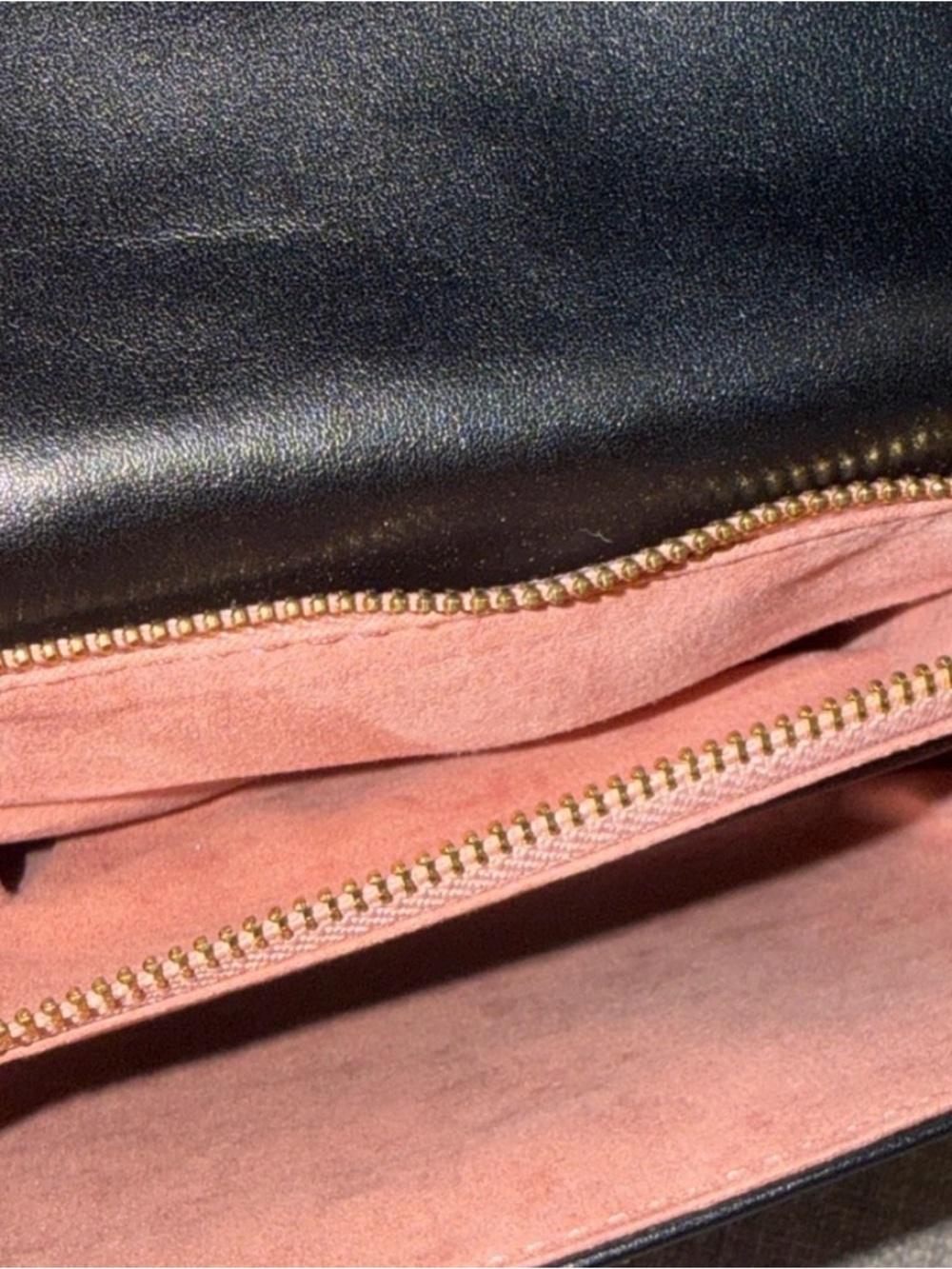 Black MonoEmbossed Crossbody with Gold Chain
d u p e - Picture 4 of 7